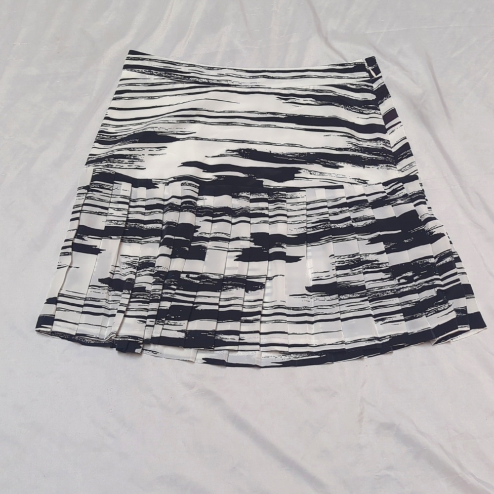 Banana Republic Factory Black & White Striped Pleated Preppy Tennis Skirt Size 6